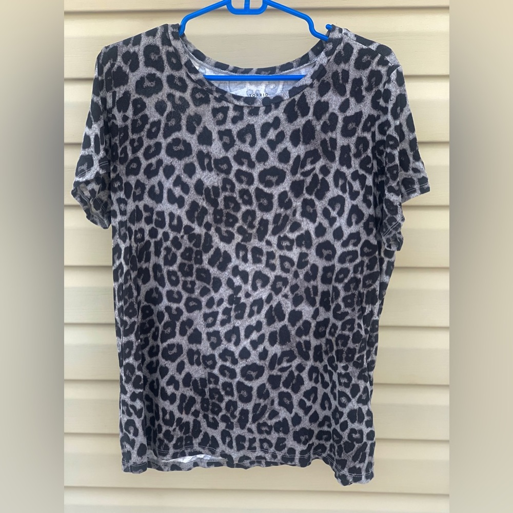 Torrid Size 1 Leopard top